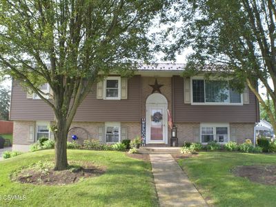 1 Jo Ann Ln, Milton, PA, 17847