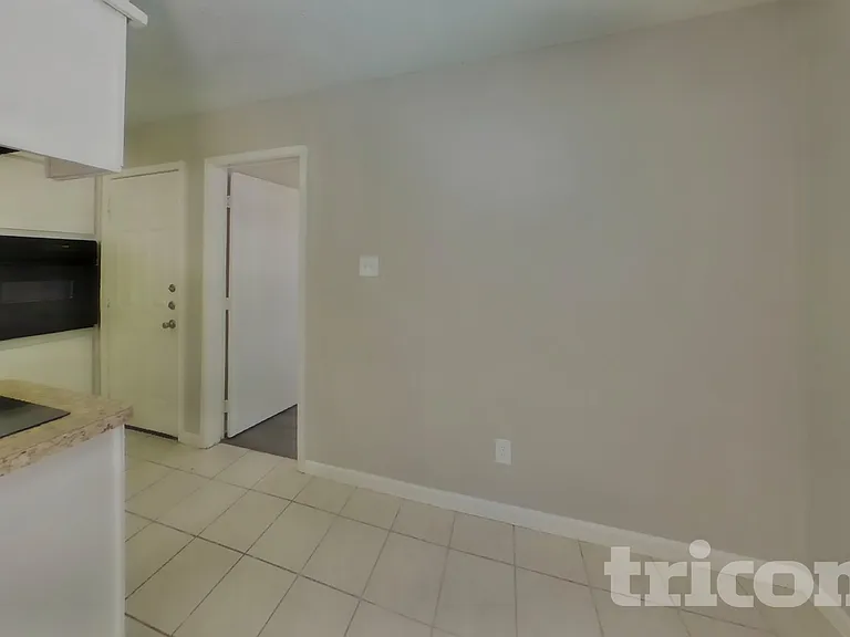 3307 Hummingbird Ln — Photo 5