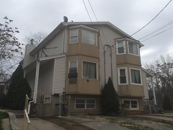 4th image of 81 Newark Ave