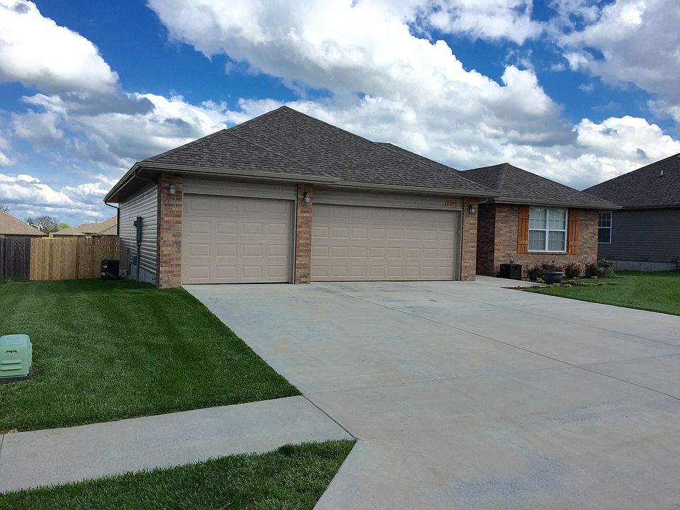 2nd image of 4012 N Mead Dr
