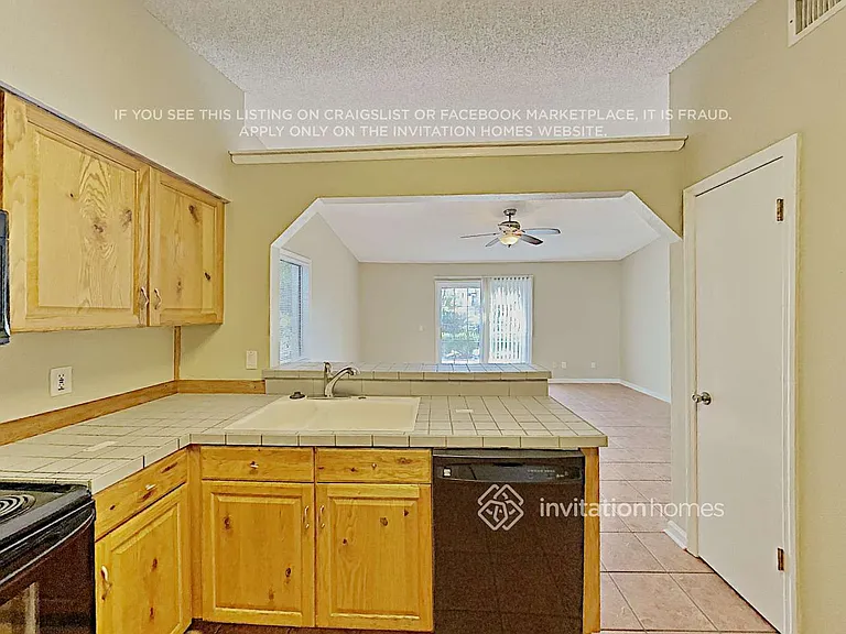 1567 Naples Cir — Photo 7