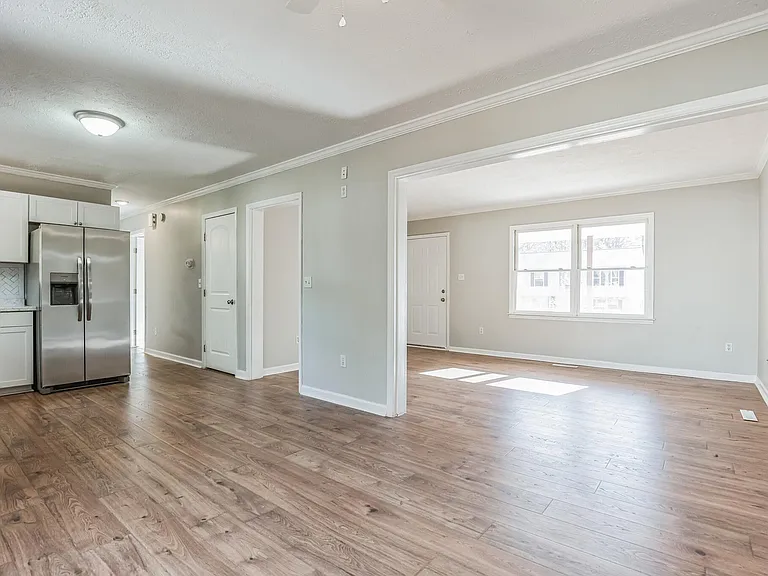 670 White Rock Rd — Photo 3