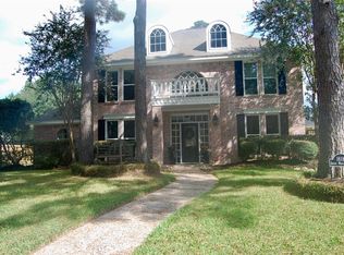 1618 Seven Maples Dr, Kingwood, TX 77345