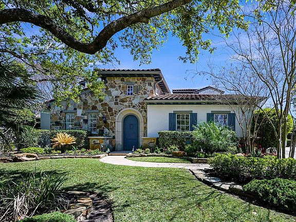 2nd image of 146 Bauer Point Cir