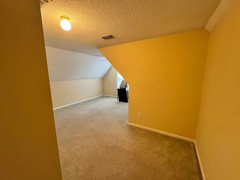2025 Baramore Oaks Dr — Photo 26