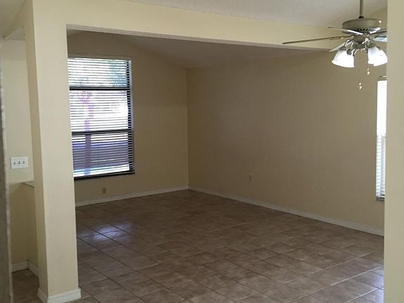 4th image of 517 49th St E