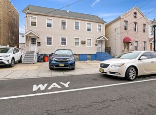 316 9th St, Union City, NJ