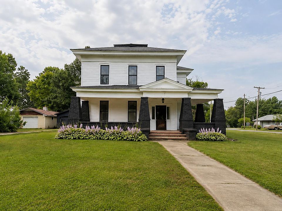 1st image of 419 Maple Street