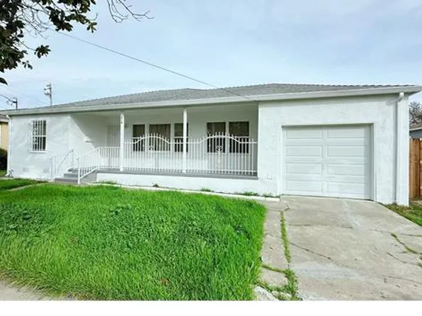 215 Odessa Ave, Pittsburg, CA 94565