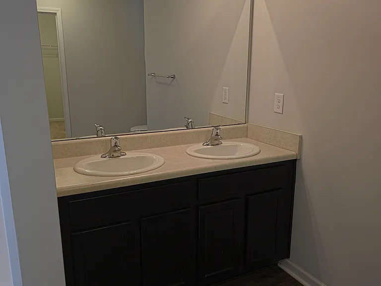 129 Maple Tree Ln — Photo 23
