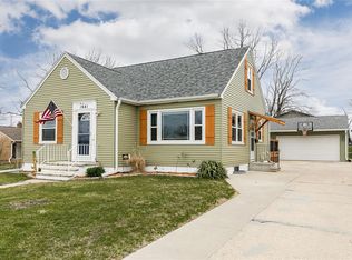 1641 8th St, Marion, IA 52302