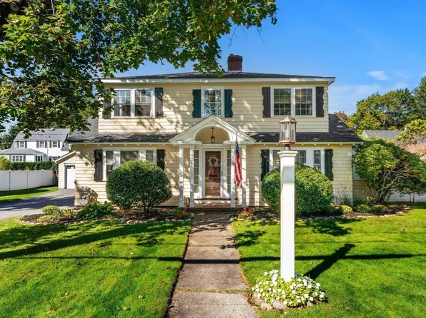 4 George St, Andover, MA 01810