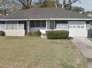 5917 David St, Groves, TX 77619