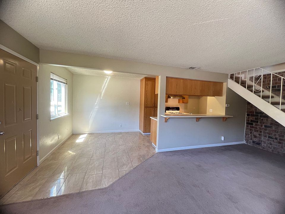 1st image of 1936 Northwood Dr APT 3
