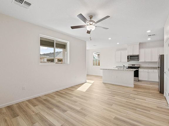 3rd image of 2240 Espana Lane