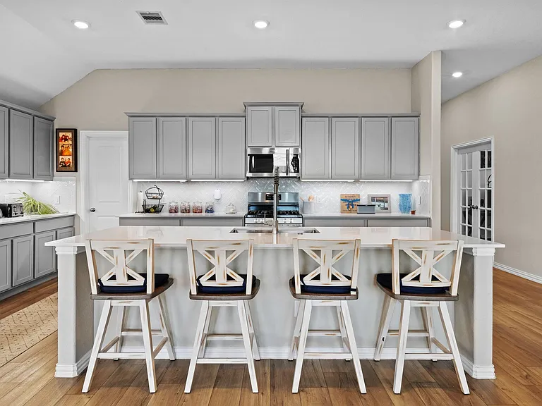 14206 Hawley Village Way — Photo 11