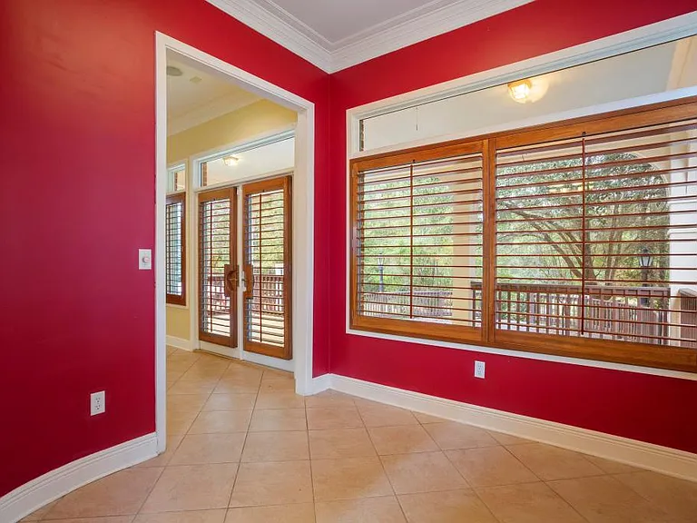 7516 Pinehurst Ct — Photo 14