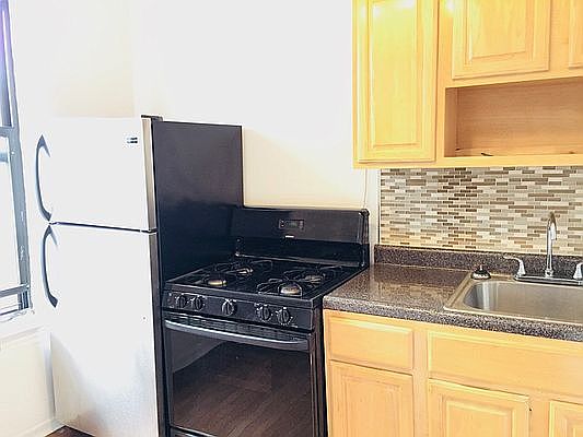 2nd image of 526 Flatbush Ave #3E