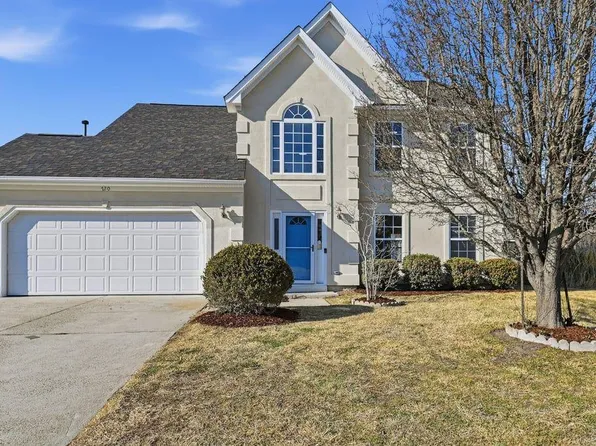 720 Indian Cedar Dr, Chesapeake, VA 23320