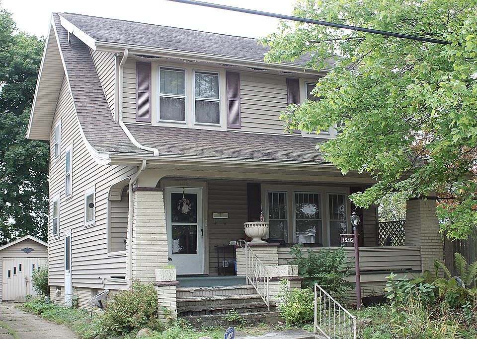 1st image of 1216 Auburn Pl NW