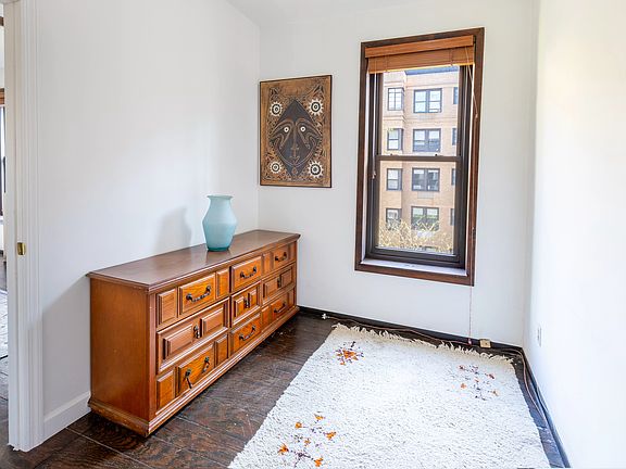 5th image of 254 W 21st St #4A