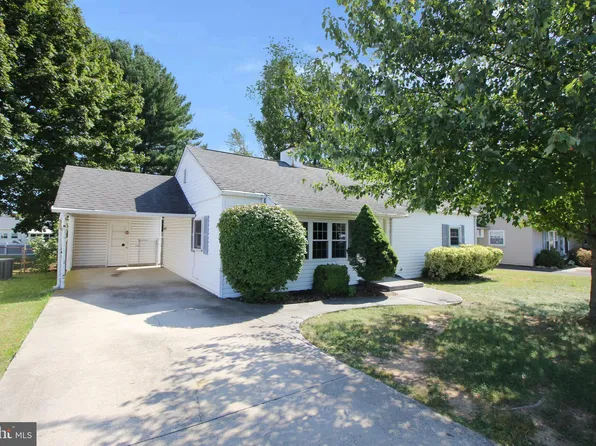 216 N Olds Blvd, Fairless Hills, PA 19030