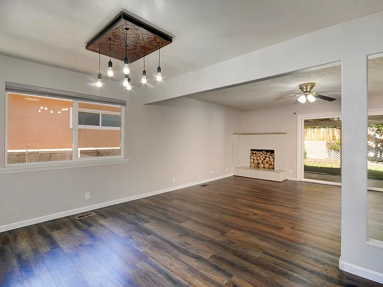 1316 Espejo St NE — Photo 12