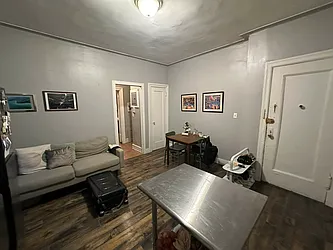 Rented by R New York