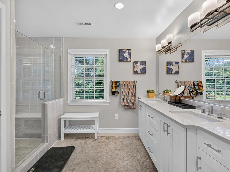 6720 Newbold Dr — Photo 15
