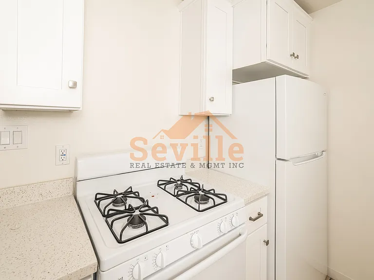 2950 Stanton St #D — Photo 8