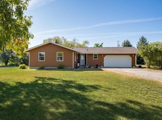 9400 253rd Ave NW, Zimmerman, MN 55398
