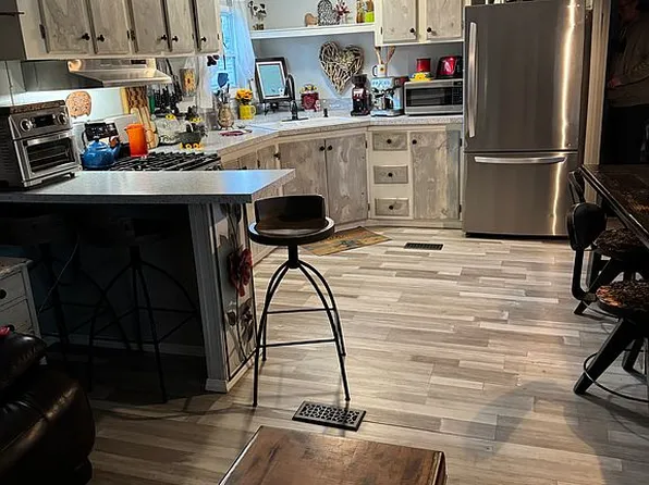 12145 N Highway 14 #A2, Cedar Crest, NM 87008