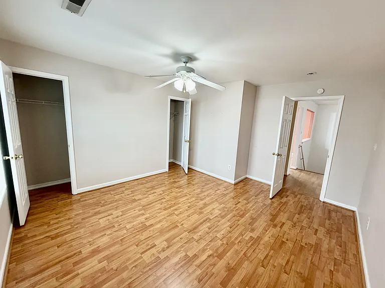 221 Dunn St — Photo 34