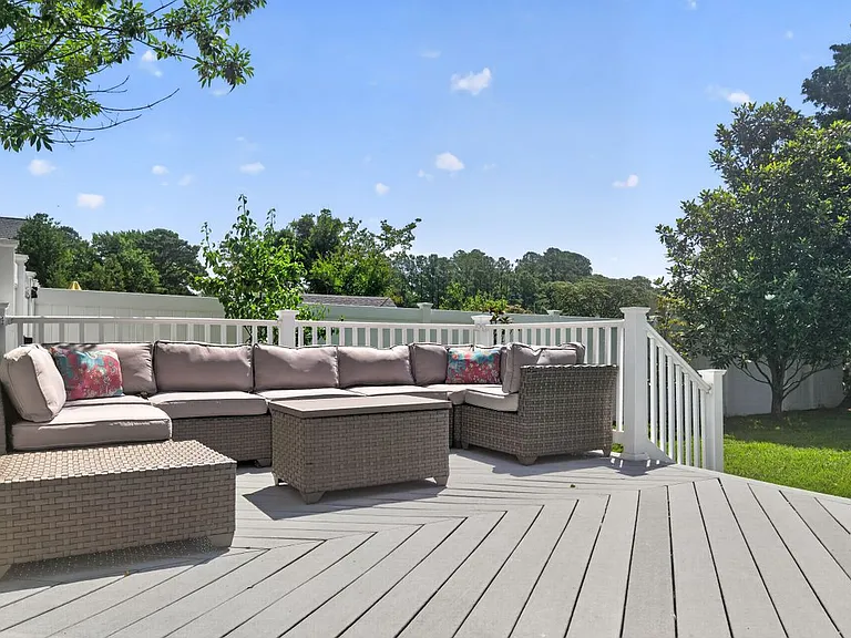 1035 Chester River Dr — Photo 34