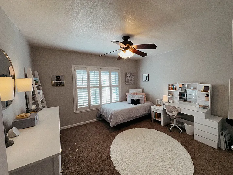 Upstairs Bedroom #1