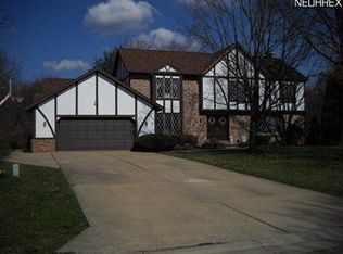 6879 Bantry Cir NW, Canton, OH 44718