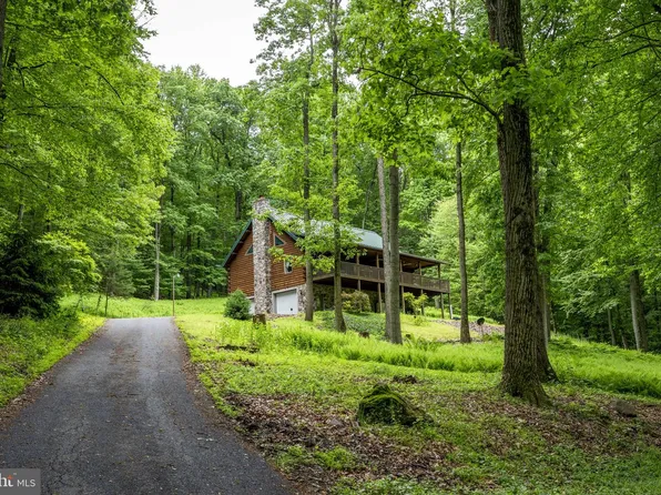 210 Resh Rd, Reinholds, PA 17569