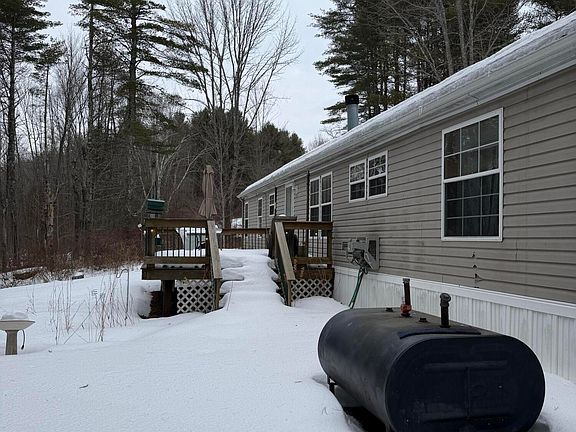 3rd image of 32 Pound Hill Road