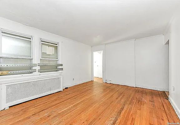 4th image of 11599 219th St