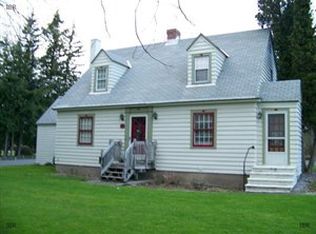 34 Ridge Rd, Lansing, NY 14882