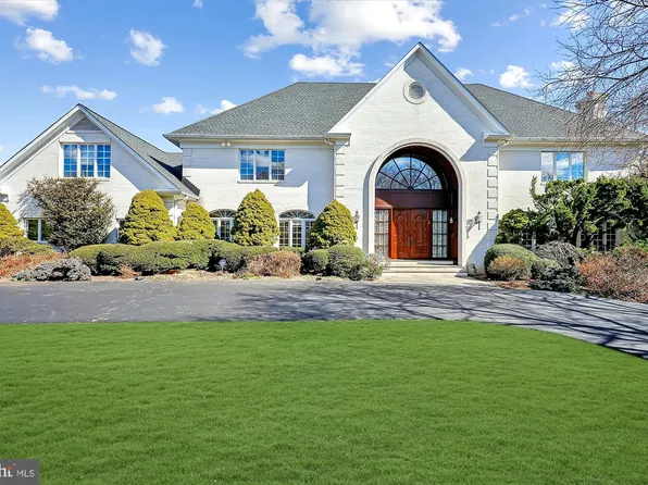 12405 Bacall Ln, Rockville, MD 20854