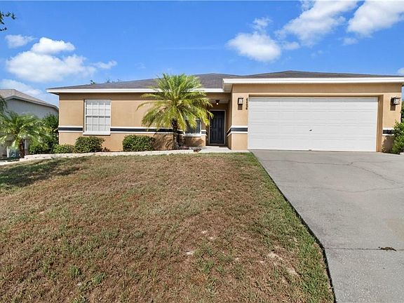 3rd image of 6526 Oakpoint Dr