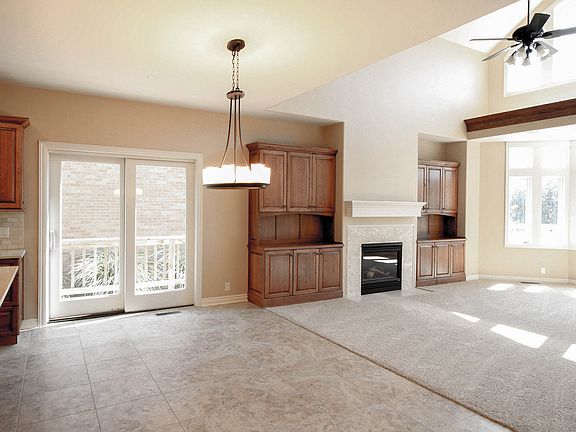 5th image of 2835 Park Place Dr