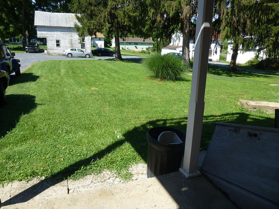 shared yard