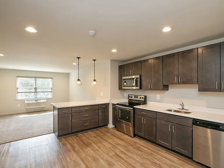 Zen Long Island at Copiague Apartment Homes — Photo 6