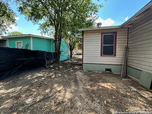 4th image of 347 Carroll St