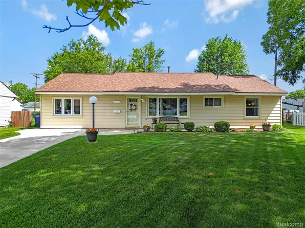 29730 Brandt Ct, Garden City, MI 48135