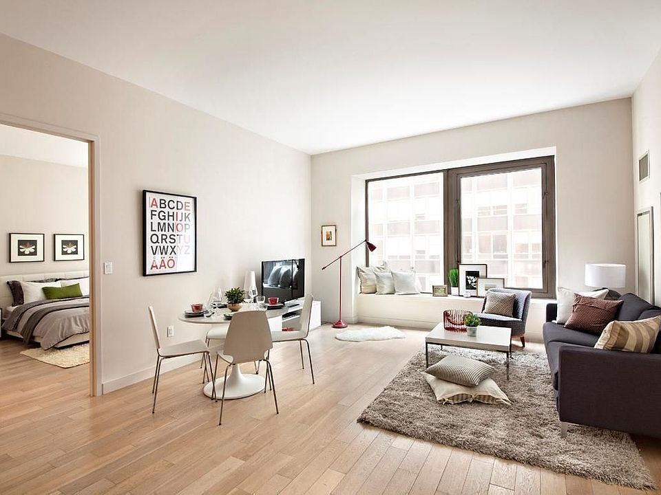 1st image of 75 Wall St APT 23B