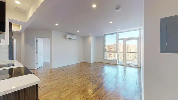 Rented by Metro Garden Realty NYC | media 21