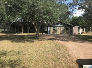 201 Sandra Ln, Victoria, TX 77905